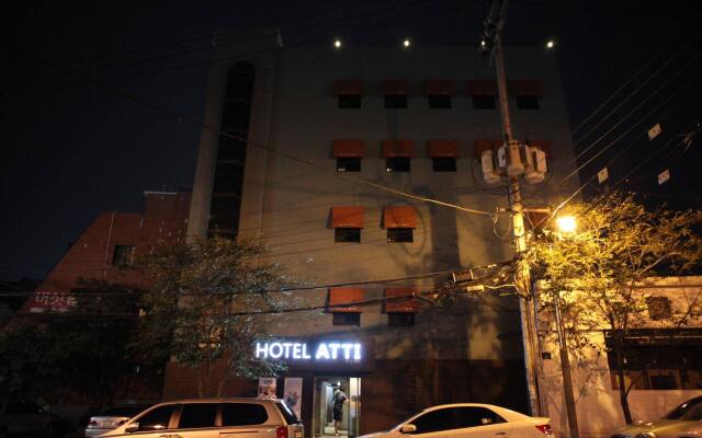 Отель Atti Guesthouse вид на фасад
