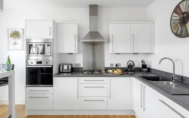 Stay in The Heart of Bath