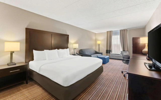 Comfort Inn Lehigh Valley West - Allentown