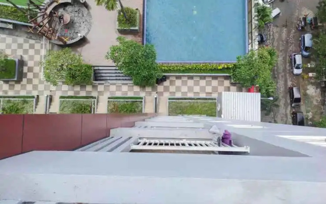 Spacious 2BR Apartment at Vida View Makassar By Travelio