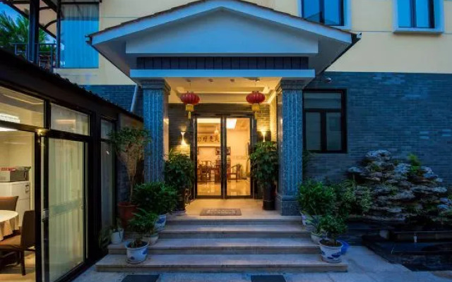Ru Ji Ge Villa Hotel