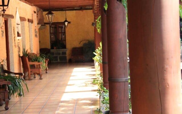 Hotel Real Plaza in Antigua Guatemala, Guatemala from 98$, photos, reviews - zenhotels.com hotel front