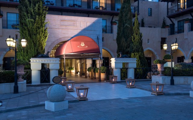 Отель Elysium Кипр, Пафос - 4 отзыва об отеле, цены и фото номеров - забронировать отель Elysium онлайн вид на фасад