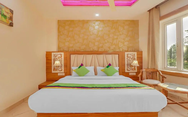 Treebo Royal Mirage, Bhupatwala