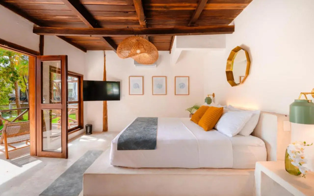 Azulea Bacalar Hotel & Spa - Lagoon Front