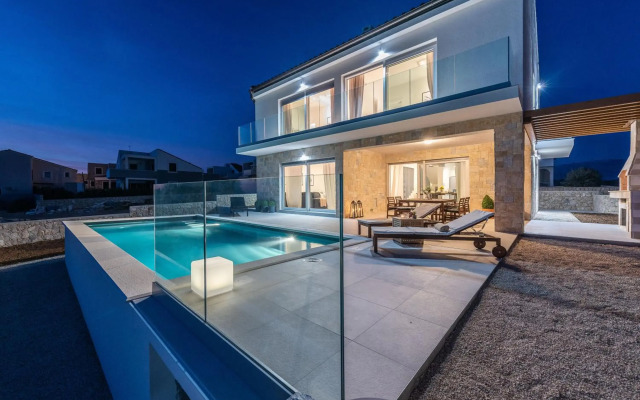 Villa Olea, luxury retreat with nature blend