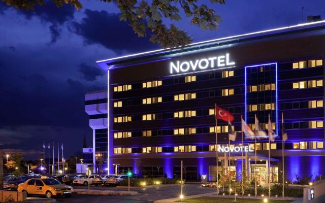 Отель Novotel Kayseri вид на фасад