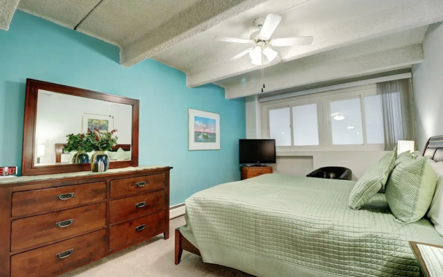 Large Condo in East Village Condo - Easy Walk to Super Bee - WH301 by RedAwning