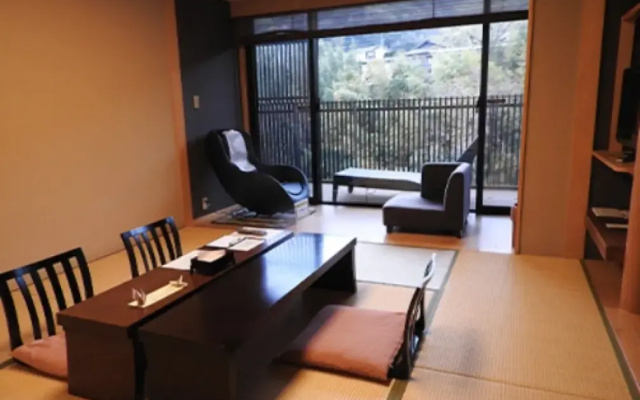 Yugawara Onsen Chitose
