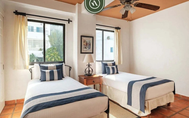 Amazing 2 BR Condo - Partial Oceanview - Pool