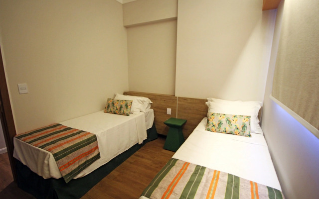 Hot Beach Suites