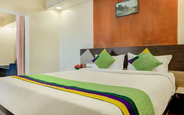 Treebo Golden Inn, 700 Mtrs From Promenade Beach