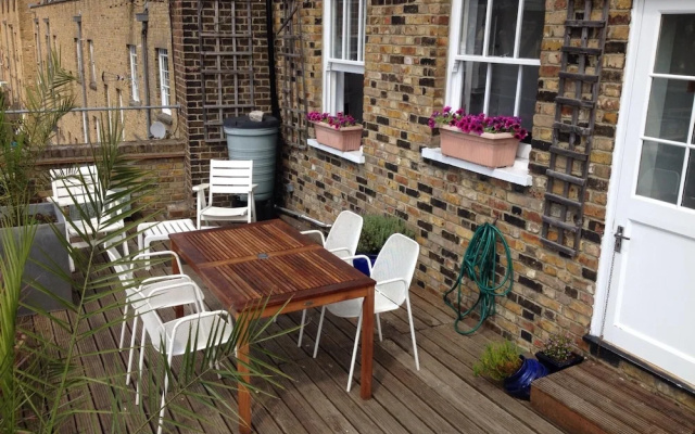 Large Shoreditch 2/dbl bed Loft apt
