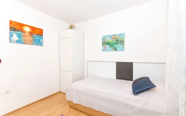 Apartment Lada