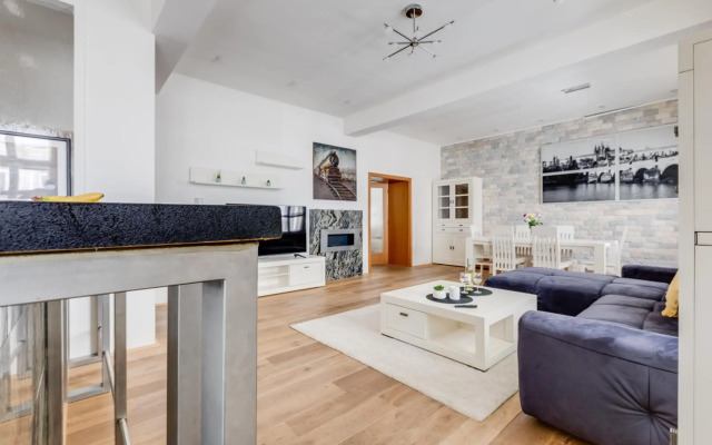 Luxury&Quiet charming 2-bedrooms Apt near river