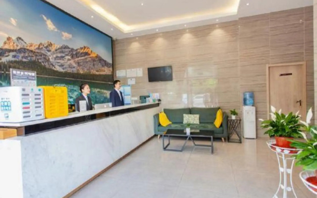 Jasmine Blossom Chain Hotel (Wuhou Avenue Subway Station Branch)