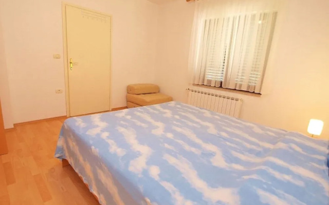 Apartment 21
