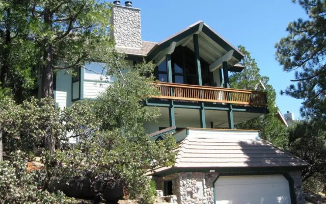Yosemite Drive House