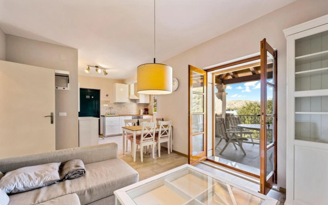 Awesome Apartment in Zaboric With 2 Bedrooms and Wifi