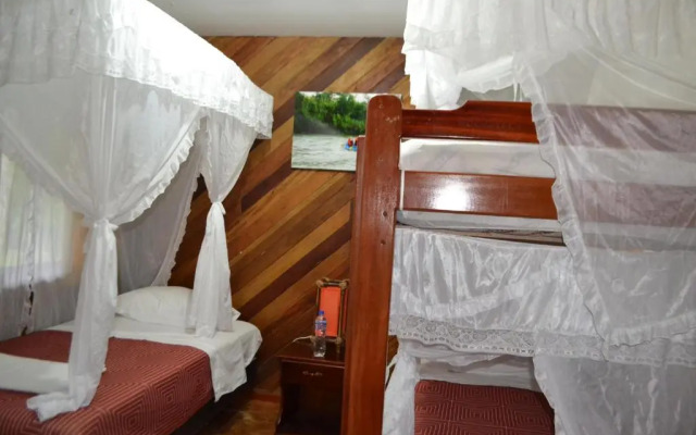 Shandia Lodge