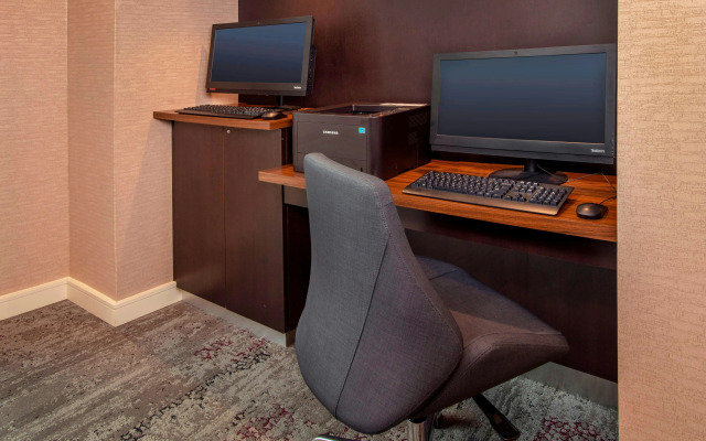 Courtyard by Marriott Gaithersburg Washingtonian Center