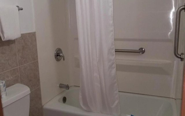 Red Carpet Inn Rochester