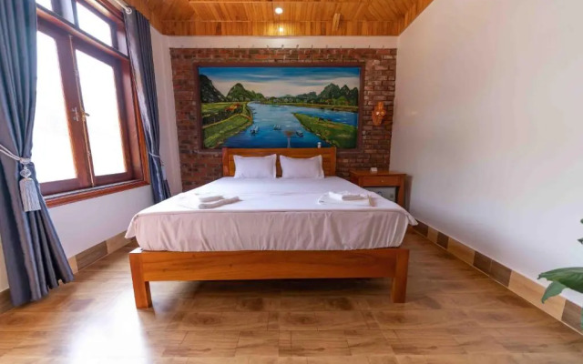Phong Nha Hillside View Bungalow