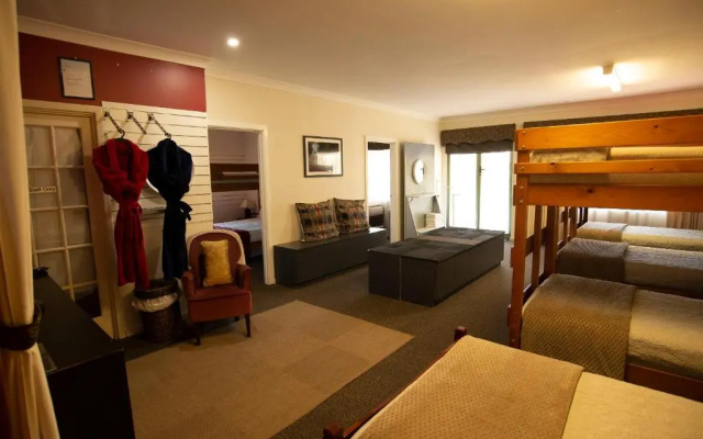 Pemberton Lodge