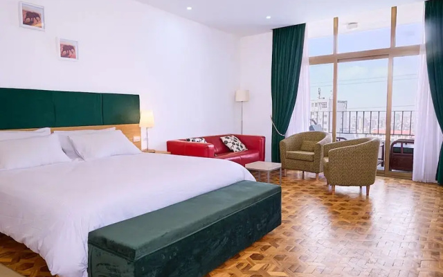 Garden Hills Hotel