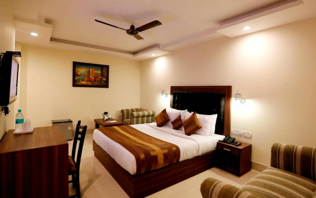 Hotel RTS Plaza Near IGI Airport