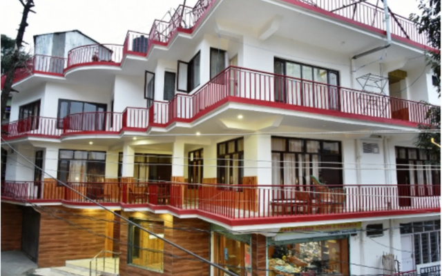 OYO 8455 Hotel Akash