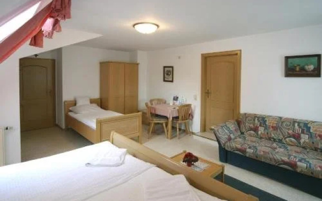 Gasthof Pension Krone