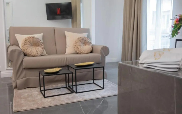Nm Luxury Suites (Adults Only)