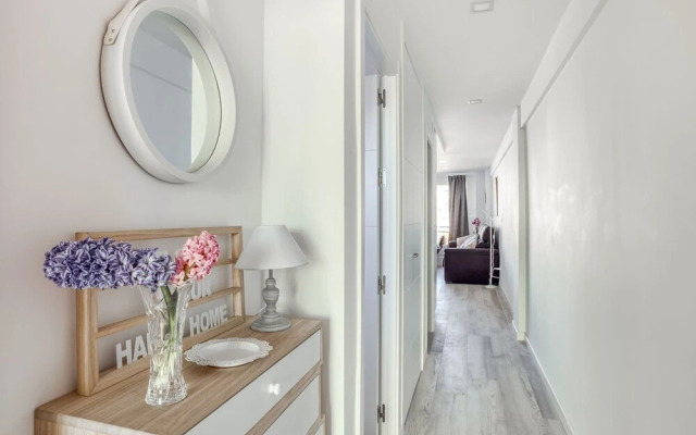 Modern Apartment in Torremolinos With Swimming Pool