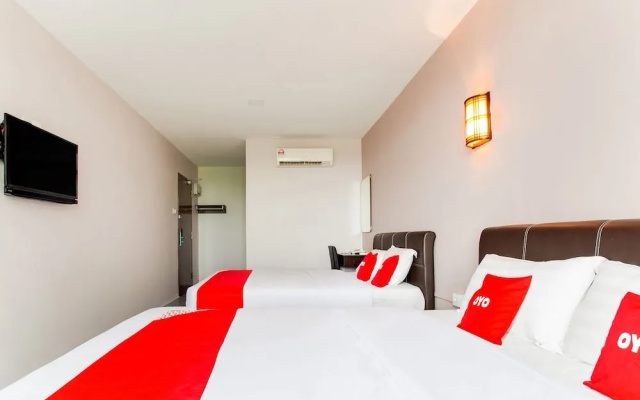 OYO 89631 988 Hotel