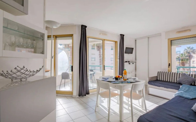 Villa LOpen Fréjus 27684
