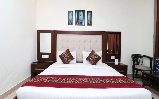 OYO 1617 Palm Retreat