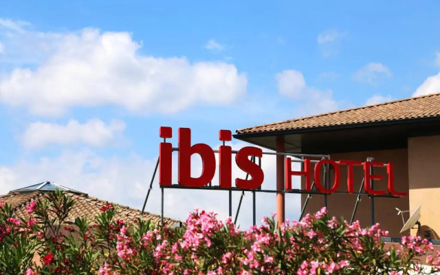 ibis Aubenas