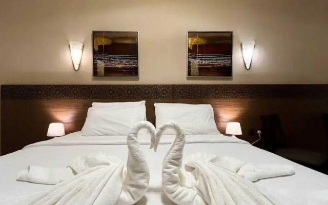 Hussain Biyari Hotel