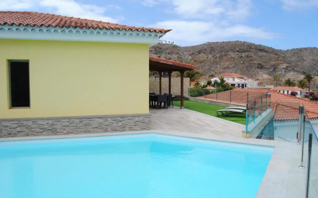 Villa Sunset Tauro