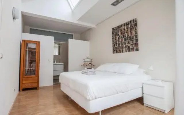 Helmers | Artfulstay