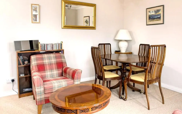 Charming Old Town Apartment