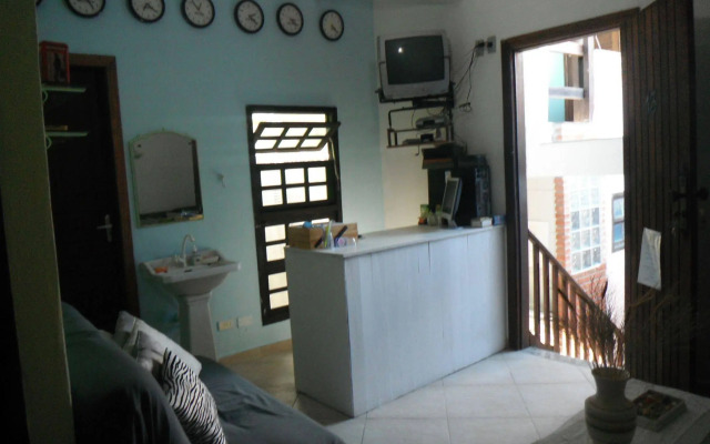Abelhinhas Residencial Camburi Pousada