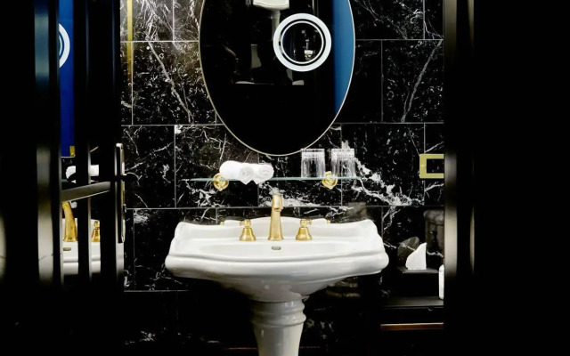 Hotel Savigny