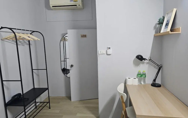 Xin hostel Wachiratham 21