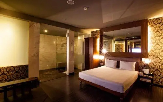 Illigals Hotel