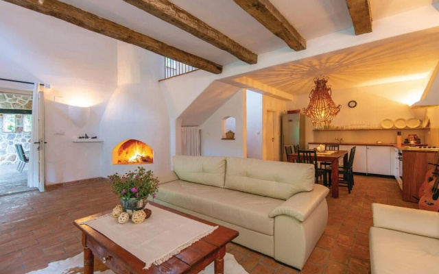 Amazing Home in Trstenik with Hot Tub, WiFi & 2 Bedrooms