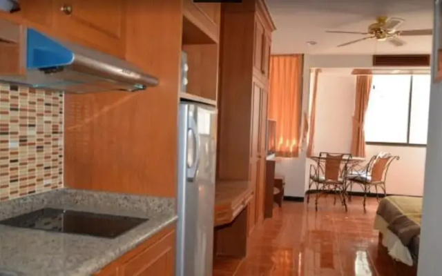 Thep Thip Mansion F5 R5006