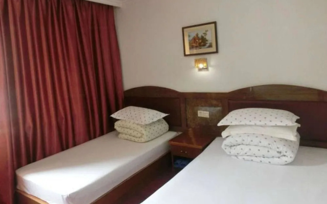 Ala Hotel