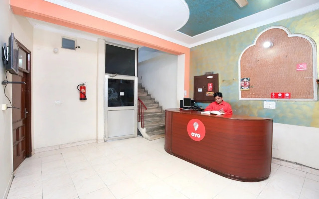OYO 10239 Holiday INN Paradise
